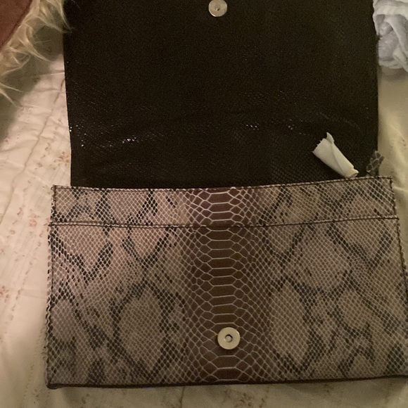 Brand New Alligator clutch or shoulder bag - Picture 4 of 11